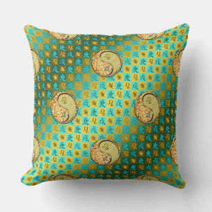 Leo & Metal Dog Throw Pillow