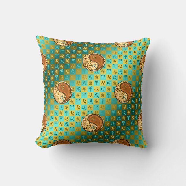 Leo & Wood Dog Throw Pillow (Front)