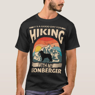 Leonberger Hiking, Leonberger Mom - Leonberger Dad T-Shirt