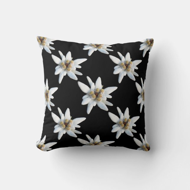 Leontopodium edelweiss throw pillow (Front)