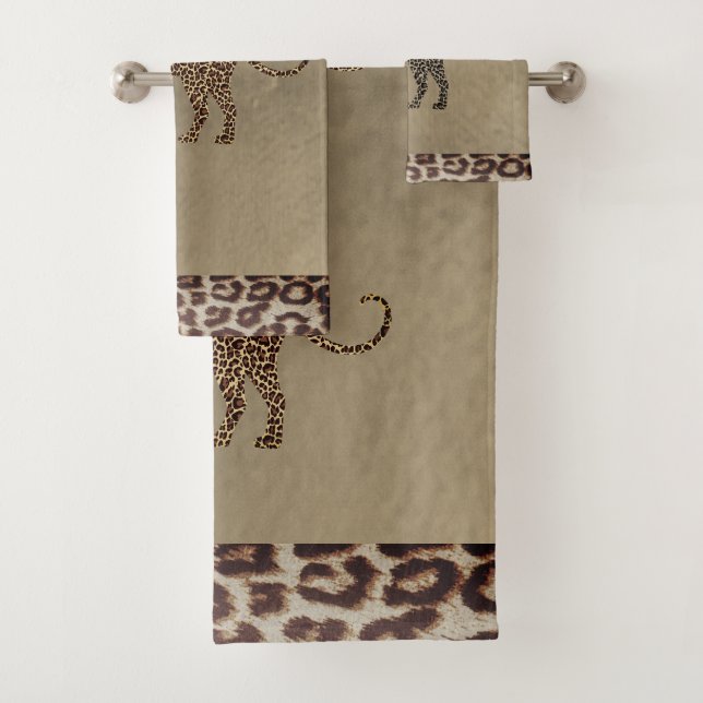 Leopard avec serviette de bain empreinte de léopar (En situation)