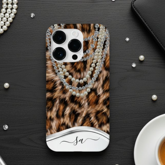 Leopard  Handwritten Name Pearl Diamond Necklace Case-Mate iPhone Case (Creator Uploaded)