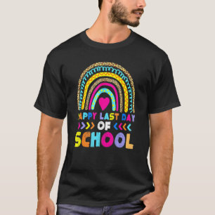 Leopard Happy Last Day Of School Student Graduatio T-Shirt
