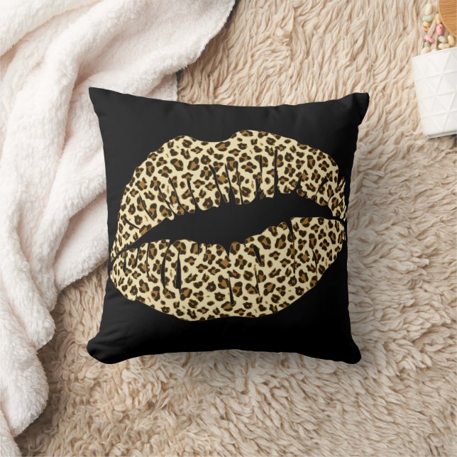 Leopard Kiss Throw Pillow (Blanket)