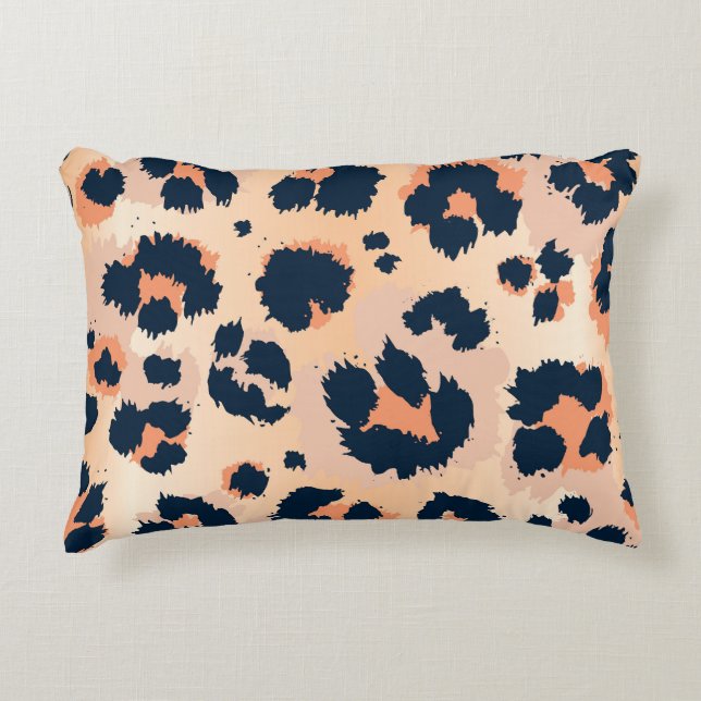 Leopard Pattern: Funny Seamless Design Accent Pillow (Front)