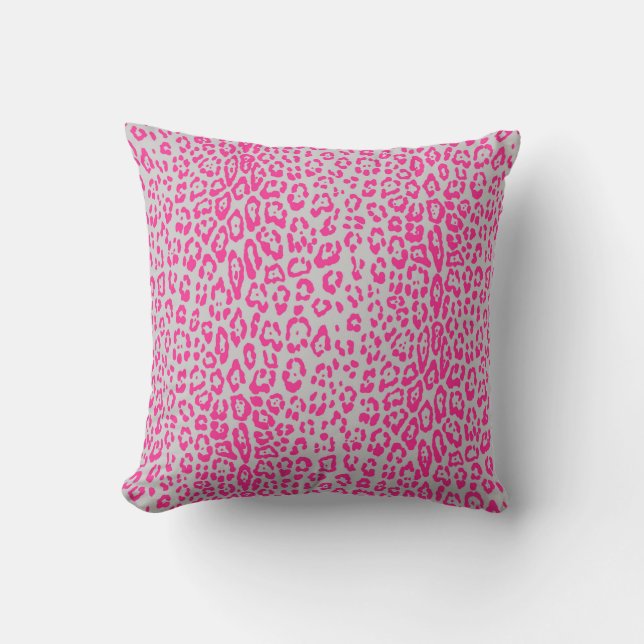 Leopard pattern in pink and grey throw pillow (Front)