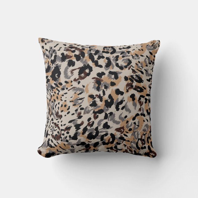 Leopard pattern, jaguar pattern, animal fur throw pillow (Front)