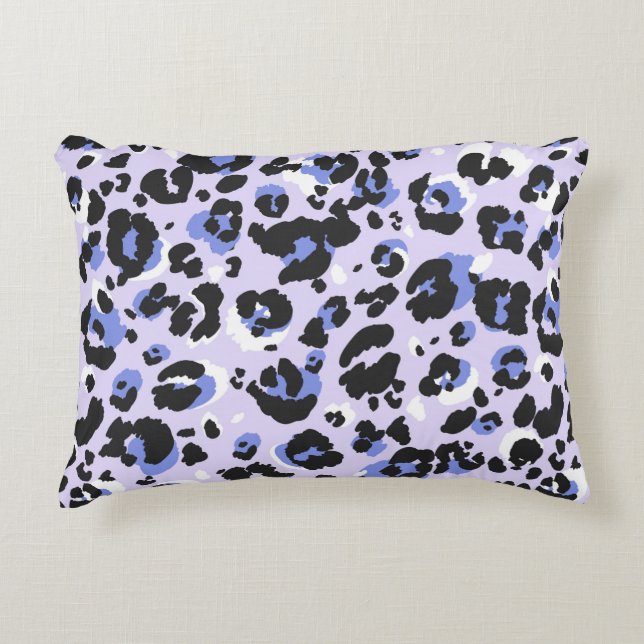 Leopard pattern seamless. Purple leo skin texture. Accent Pillow (Front)