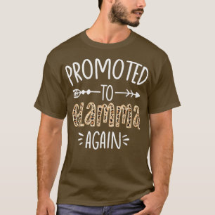 Leopard Pregnancy Announcement Soon To Be Glamma A T-Shirt