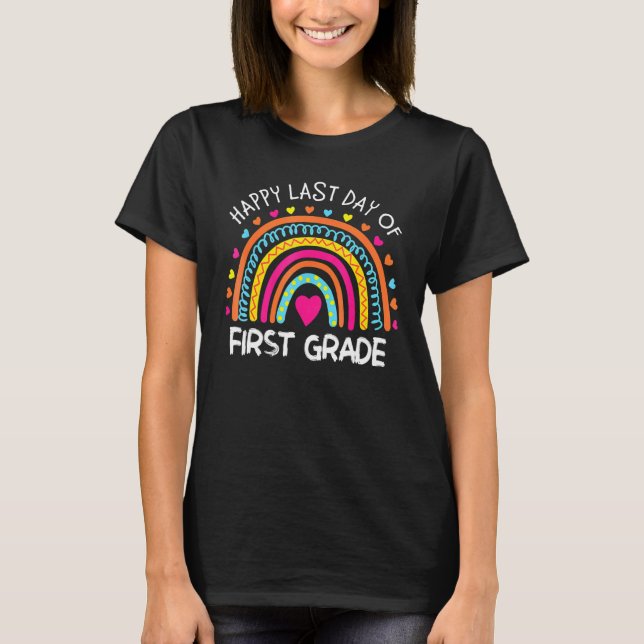 Leopard Rainbow 1st Grade Teacher Last Day Of Scho T-Shirt (Front)