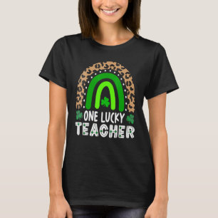 Leopard Rainbow One Lucky Kinder Teacher St Patric T-Shirt