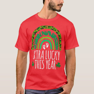 Leopard Rainbow St Patricks Day Pregnancy Announce T-Shirt