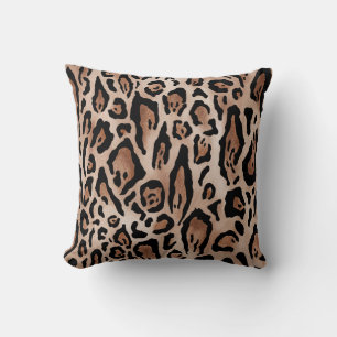Leopard skin: seamless pattern. throw pillow
