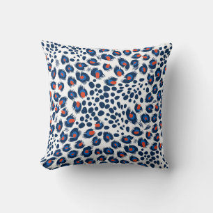 Leopard skin: vintage seamless pattern. throw pillow