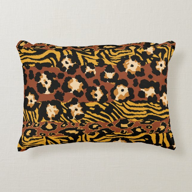 Leopard, tiger skins, wild pattern. accent pillow (Front)