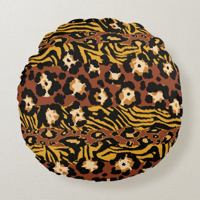 Leopard, tiger skins, wild pattern. round pillow (Front)