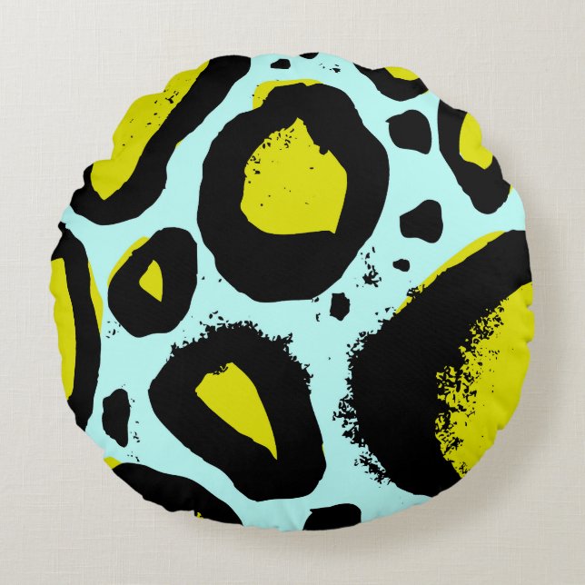 Leopard Vibrance: Colourful Wild Textures. Round Pillow (Front)