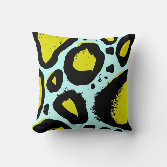 Leopard Vibrance: Colourful Wild Textures. Throw Pillow (Front)