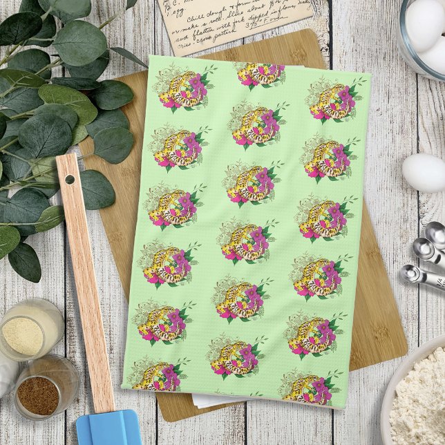 Leopard Yellow Gecko Green Kitchen Towel (Creator Uploaded)