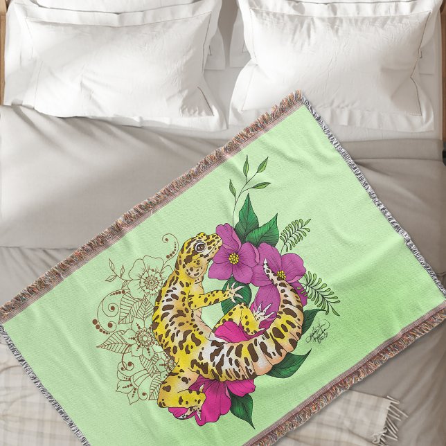 Leopard Yellow Gecko Green Throw Blanket (Creator Uploaded)