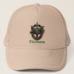 les 5èmes forces spéciales groupent le casquette