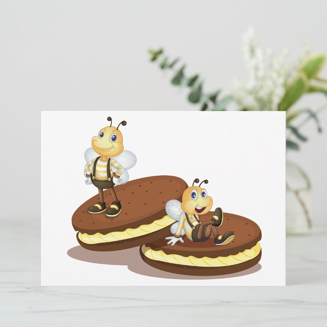 Les abeilles Sur Deux Biscuits Invitations (Créateur téléchargé)