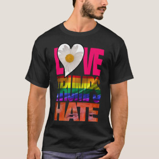 Les atouts d'amour détestent le T-shirt foncé