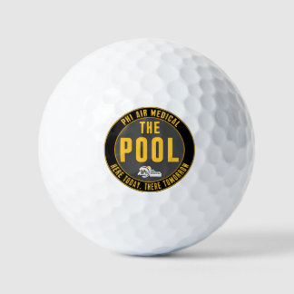 Les balles de golf de la piscine