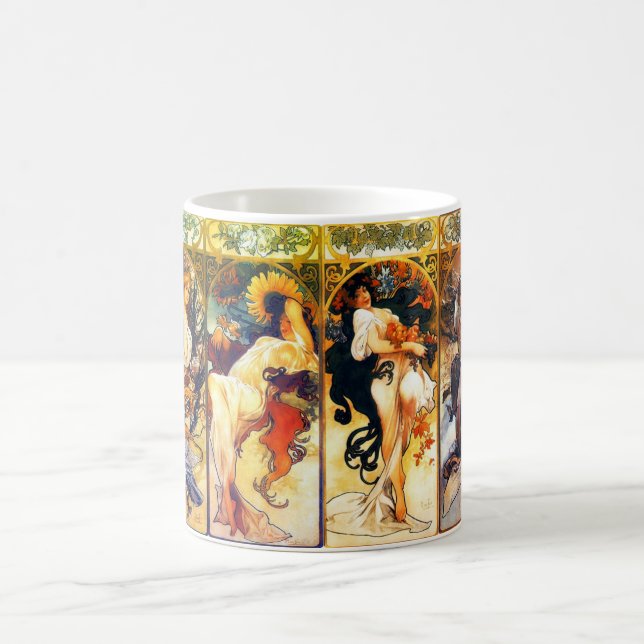 Les deuxièmes saisons de la tasse de Mucha (Centre)