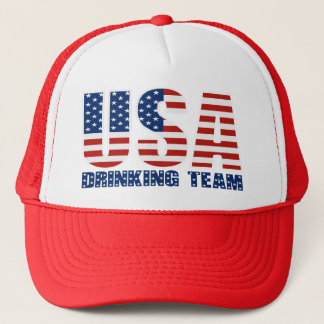 Les Etats-Unis buvant le casquette d'équipe