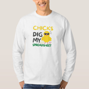Les filles creusent mon T-shirt feuille de calcul