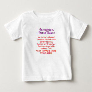 Les grand-mères dirigent le monde des T-shirts pou