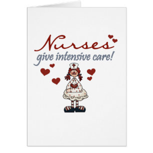 Les infirmières donnent des t-shirts et des cadeau