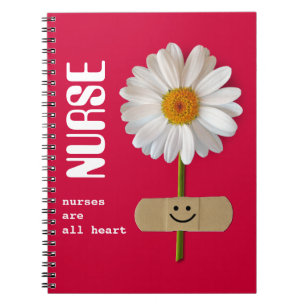 Les infirmières sont toutes du coeur. Carnet cadea