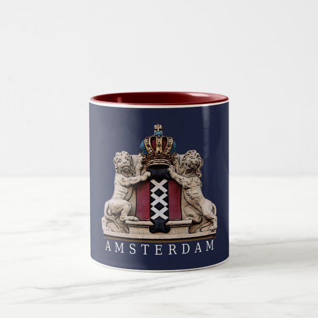 Les lions d'Amsterdam gardent la tasse de 2-Ton de (Centre)