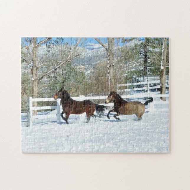 Les Mustangs courent au puzzle de neige (Horizontal)