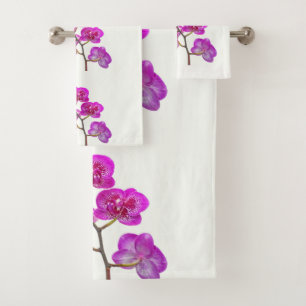 Les orchidées sur l'ensemble de serviettes de bai