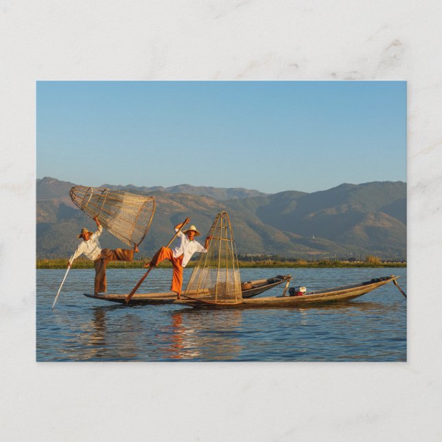 Les pêcheurs du lac Inle sur la carte postale du M (Devant)