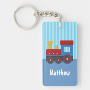Les petits enfants mignons de train ont