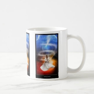 les turc de tasse de mouvement giratoire tournent