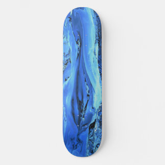 Les visages du skateboard d'eau