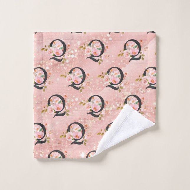 Letter Q Bath Towel Set (Wash Cloth)
