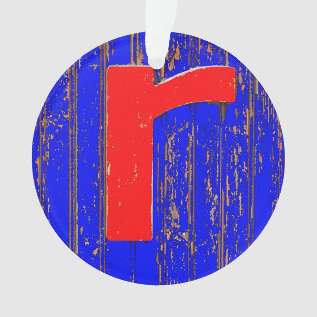 Letter r ornament (Front)