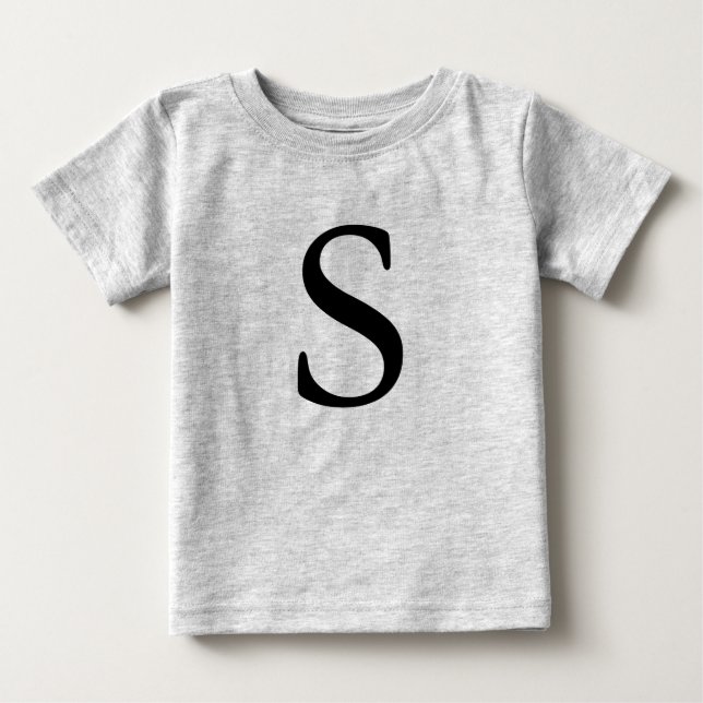 Letter S monogrammed black initial t shirt (Front)