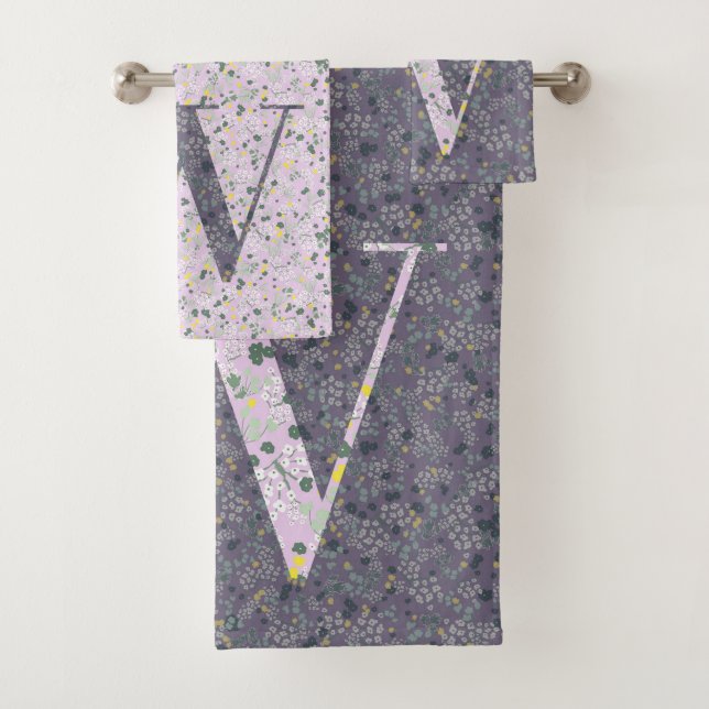 LETTRE W PETITES FLEURS violet (En situation)