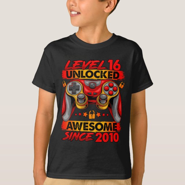 Level 16 Unlocked 16 Year Old Boys 16th Birthday B T-Shirt (Front)
