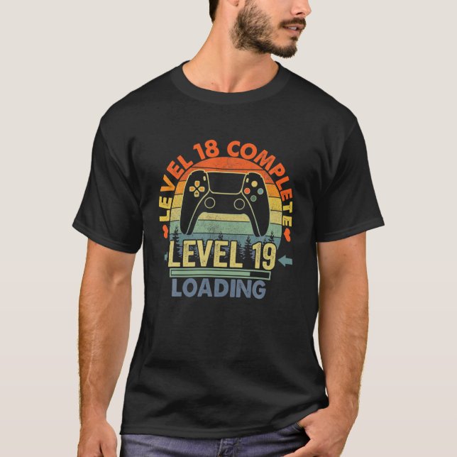 Level 18 Complete Anniversary Gift 18Th Wedding An T-Shirt (Front)