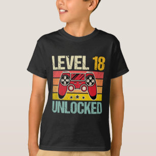 Level 18 Unlocked Vintage Video Gamer 18th Birthda T-Shirt