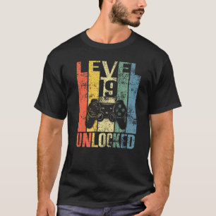Level 19 Unlocked 19th Birthday For Video Gamers T-Shirt