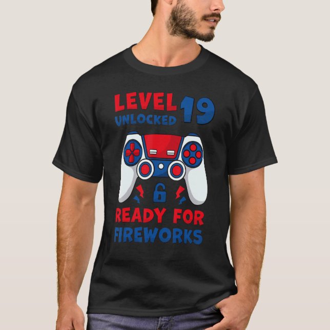 Level 19 Unlocked 19th Birthday Game 4th Of July B T-Shirt (Front)